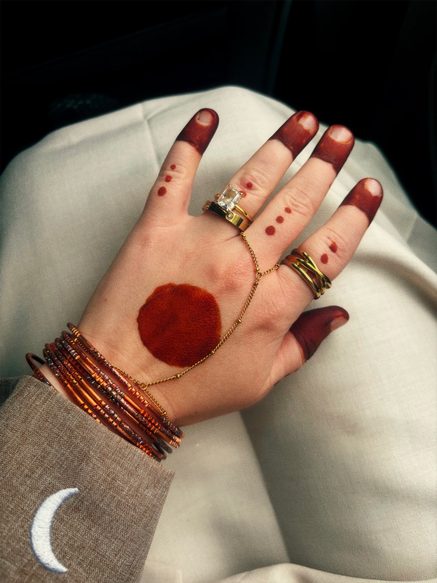 Yara Gold Hand Chain