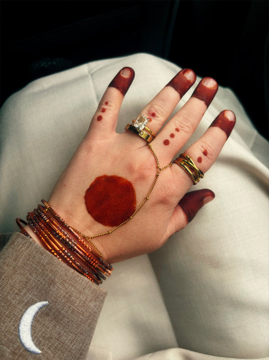 Yara Gold Hand Chain