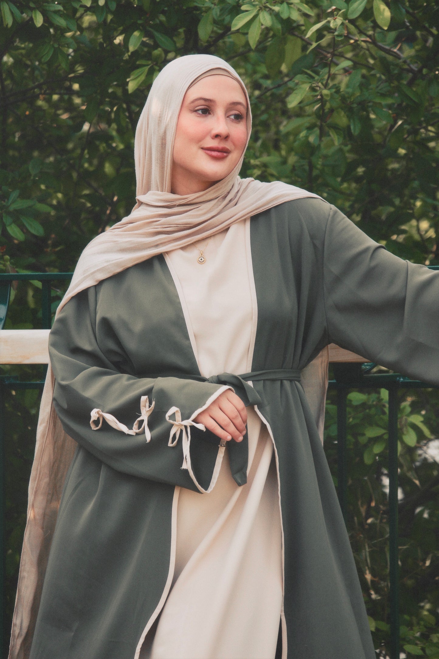 The Nourhan Bow Abaya Set (2-piece)