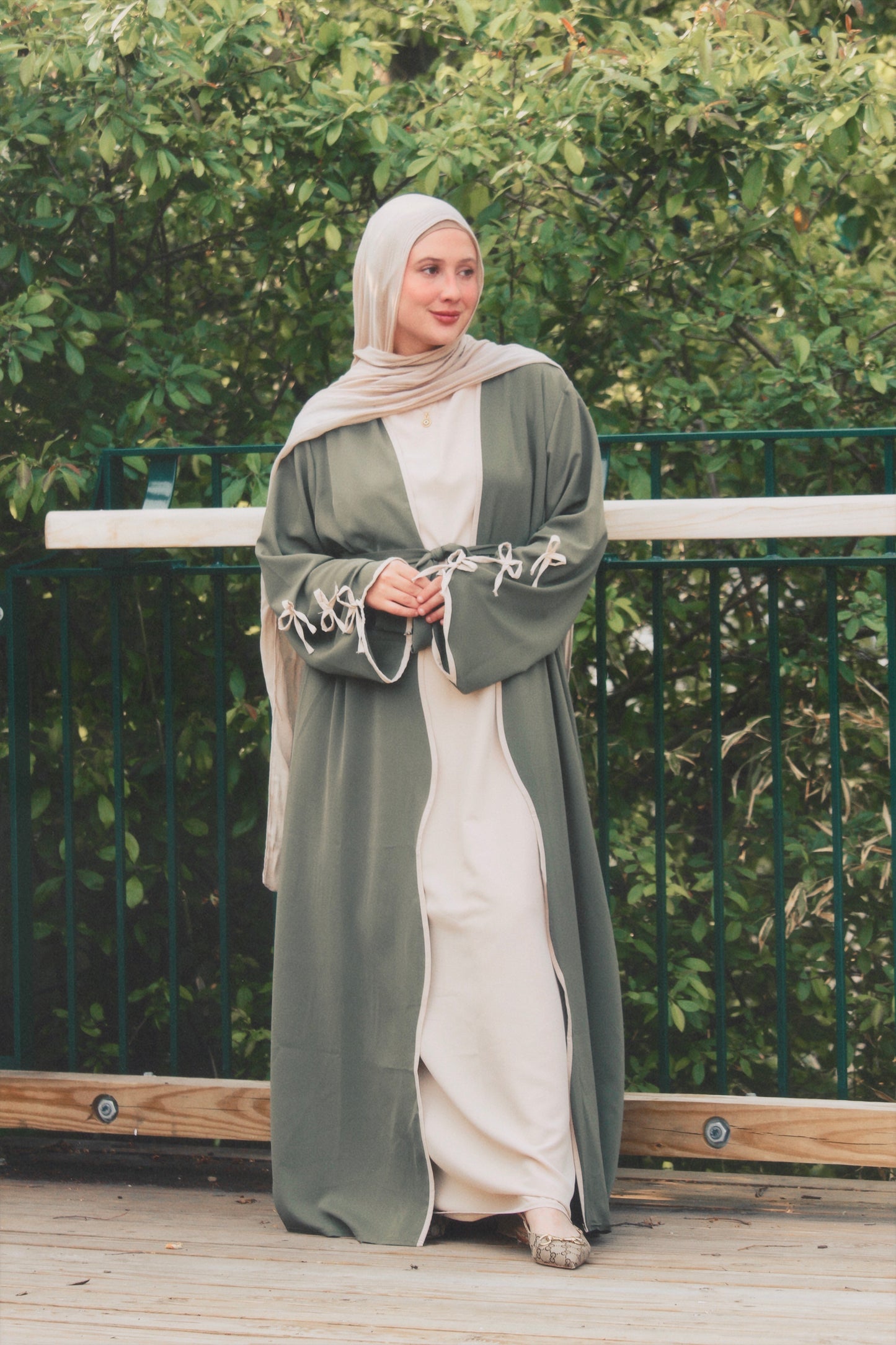 The Nourhan Bow Abaya Set (2-piece)